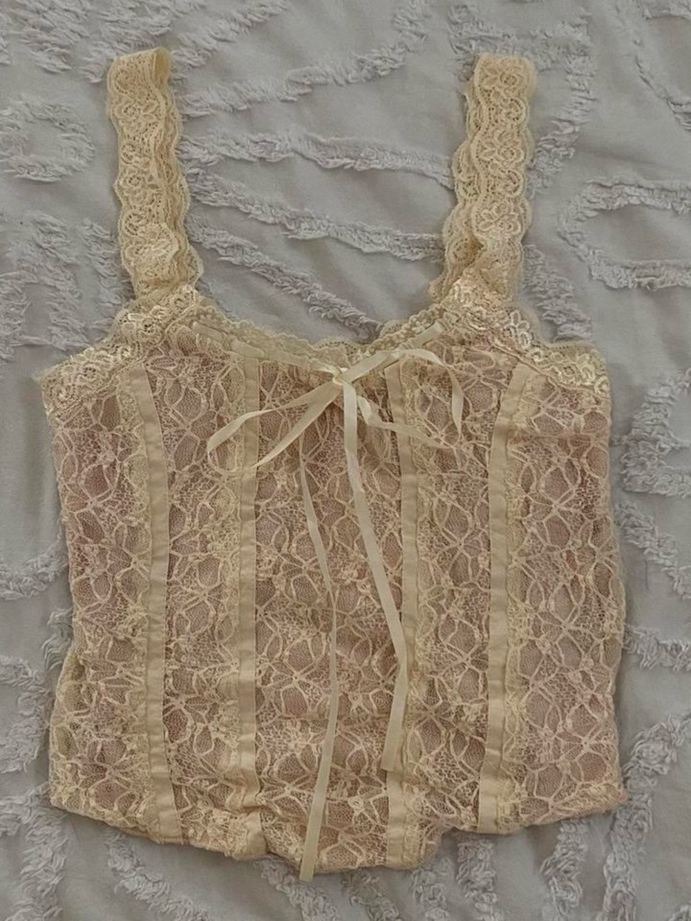 SHEIN Cream Lace Camisole Tank Top